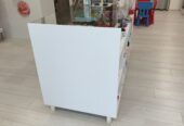 Ξυλινο Έπιπλο με τζαμι διπλο 80*200 με ραφια