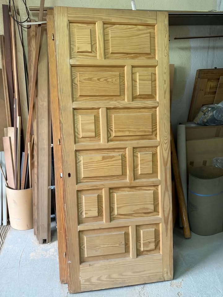 Ξύλινη Ταμπλαδωτή Πόρτα από Pitch Pine – Μασίφ Ξύλο – Ακατέργαστη